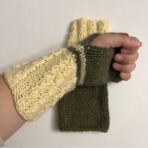 Cozy Knit Fingerless Gloves